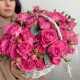 Корзина «M» с пионовидной кусотовой розой  + подарок от Vivienne Sabo — румяна MACARON