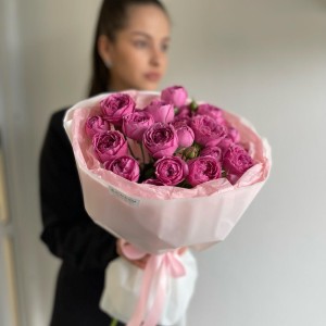 Букет из пионовидной розы Мисти Баблз ️