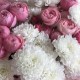 Авторский пышный букет из хризантемы и пионовидной розы