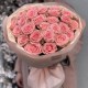 Пышный букет из 25 нежных роз