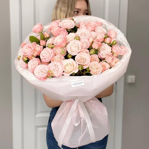 Монобукет « Для самой нежной» Bloom room в дизайнерском оформлении