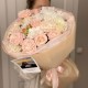 Нежный букет в дизайнерском оформлении Bloom room из кустовых хризантем, роз и диантусов