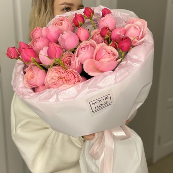 Монобукет из кустовых роз «Ягодное поле » Bloom room