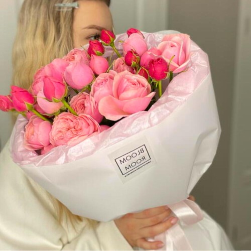 Монобукет из кустовых роз «Ягодное поле » Bloom room
