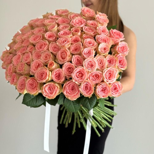 букет из 101 Розы Софи Лорен «Bloom room»