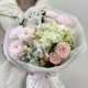Милый букет с гортензией и альстромерией