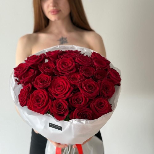 Монобукет "Пылкая любовь" Bloom Room: 25 красных роз
