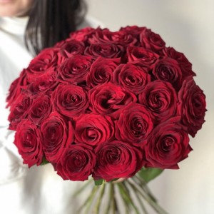 Монобукет из 29 красных роз