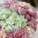 Букет «Bloom room» с гортензией, кустовой пионовидной розой и диантусом