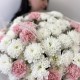 Wow букет из кустовой хризантемы и Диантусов с акцентами