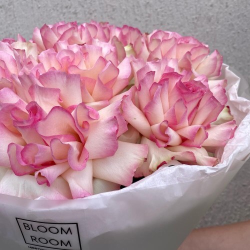 Букет «Bloom room» из крупных французских роз