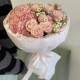 Букет «Bloom room» с гортензией и кустовой розой madam bombastic