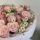 Букет «Bloom room» с гортензией и кустовой розой madam bombastic
