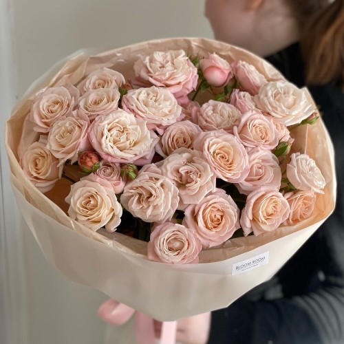 Монобукет "Весенний поцелуй" Bloom Room: роза