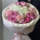 Весенний милый букет с гортензией , кустовой розой и диантусом