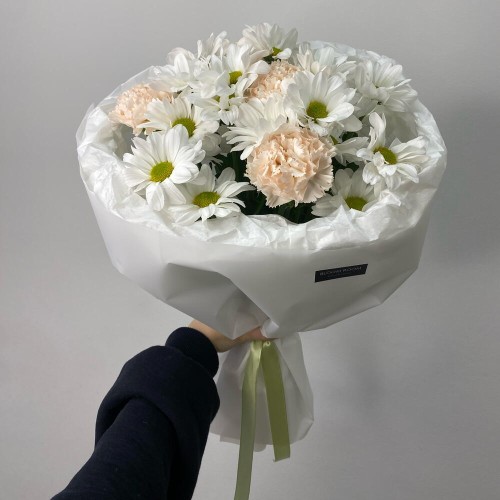 Букет «Теплый вечер» с ромашковыми хризантемами  Bloom room: большой выбор букетов в профиле магазина