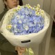 Летний букет из гортензии и танацетума «небо и ромашки»