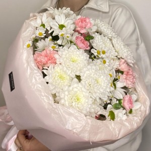 Дофаминовый букет «Bloom Room» с доставкой по Екатеринбургу