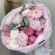 Малиновый букет  Bloom room, пион, пионовидная кустовая роза, хризантема, лагурус сухоцвет