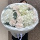 Стильный букет в белых тонах  Bloom room, диантус, гортензия, эвкалипт