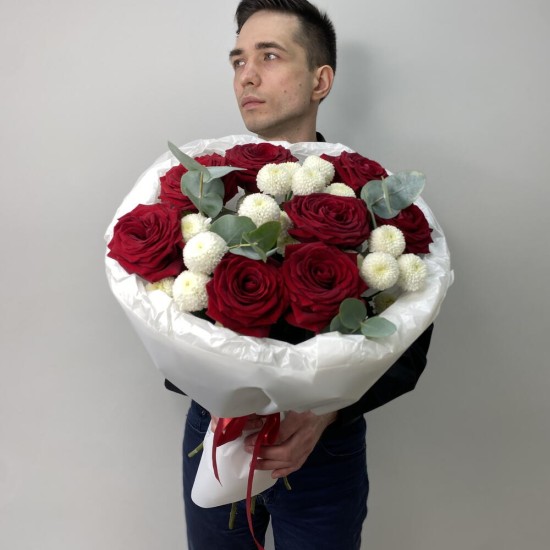 Букет «Очень сильная любовь» с красными розами! Bloom room: большой выбор букетов в профиле магазина